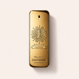 Flakon Rabanne 1 Million Parfum 100 ml na pudrově růžovém pozadí – MrRizz