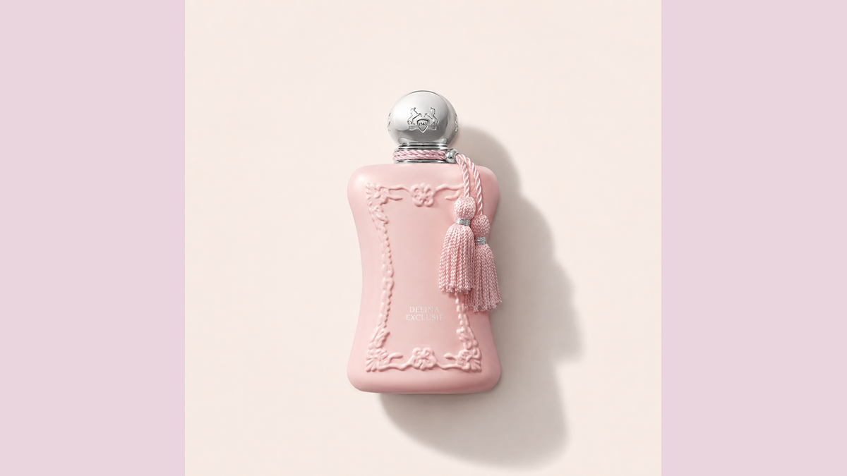 Skutočný flakón Parfums de Marly Delina Exclusif pri porovnaní radu Delina