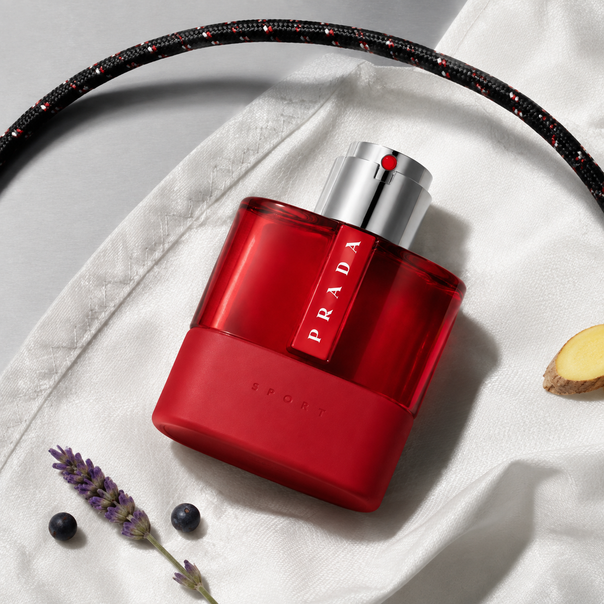 Prada Luna Rossa Sport ve svěží kompozici s levandulí a plachtovinou – MrRizz