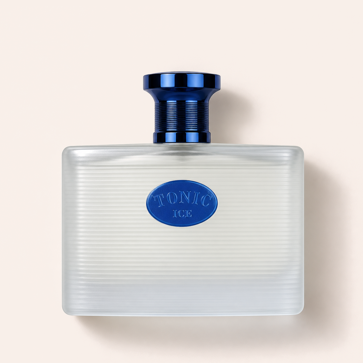 Maison Alhambra Tonic Ice EDP 100 ml – titulní fotografie flakonu položeného na béžovém pozadí – MrRizz