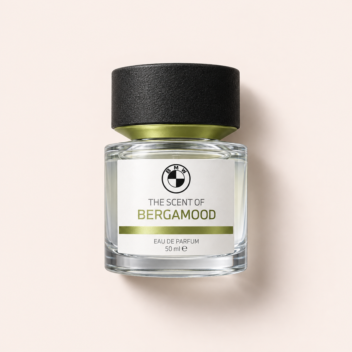 BMW The Scent of Bergamood EDP 50 ml na jemně růžovém pozadí – MrRizz