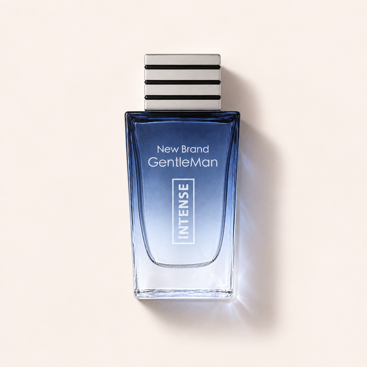Modrý průsvitný flakon New Brand Gentleman Intense EDT 100 ml se stříbrným víčkem a černými pruhy – MrRizz