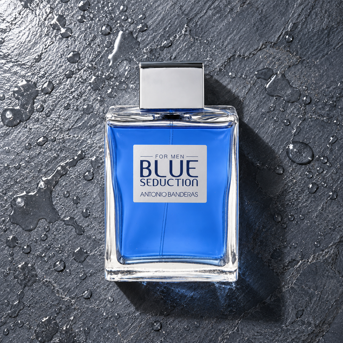 Banderas Blue Seduction EDT 200 ml – parfém v prostředí, pohled shora s bočním stínem