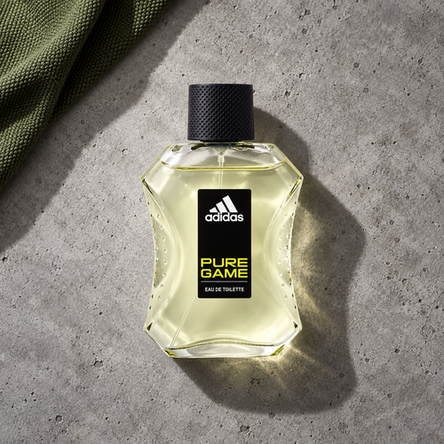 Adidas Pure Game EDT 100 ml – parfém v prostředí, pohled shora s bočním stínem