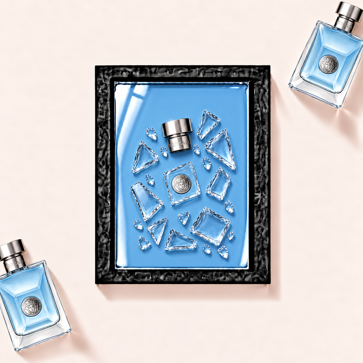 Parfemovy obraz Versace Pour Homme v cernem ramu - ilustracni fotografie