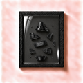 Parfémový obraz Viktor&Rolf Spicebomb Dark Leather v černém rámu – ilustrační fotografie